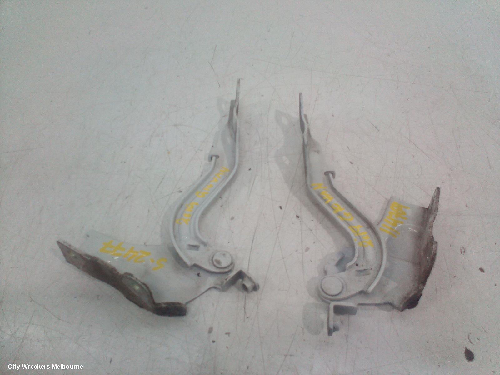 LDV G10 BONNET HINGE/STRUT, PAIR, SV7A/SV7C, WAGON/VAN, 04/2015 ONWARDS - Image 3
