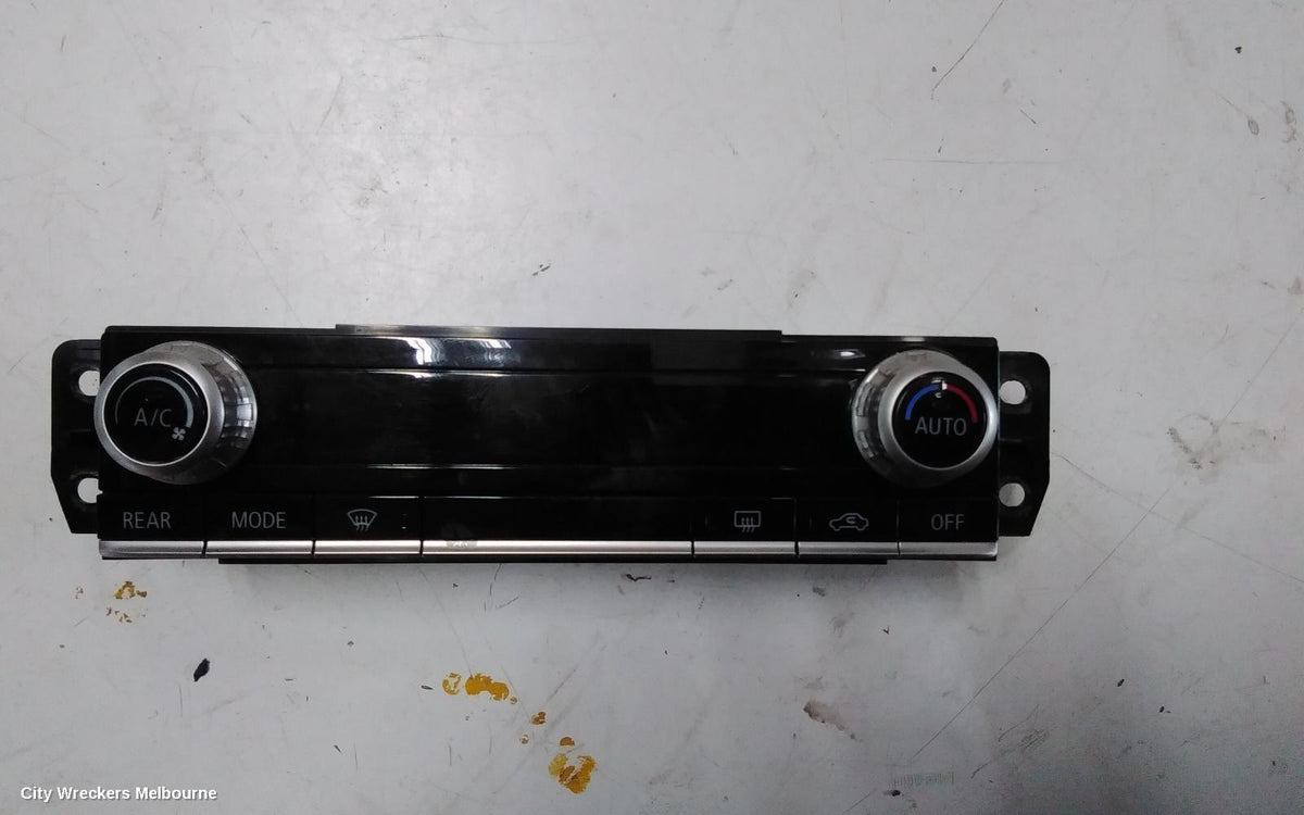 MITSUBISHI PAJERO HEATER/AC CONTROLS, QF, FRONT, DUAL ZONE TYPE, PAJERO SPORT, 11/2019 ONWARDS - Image 1
