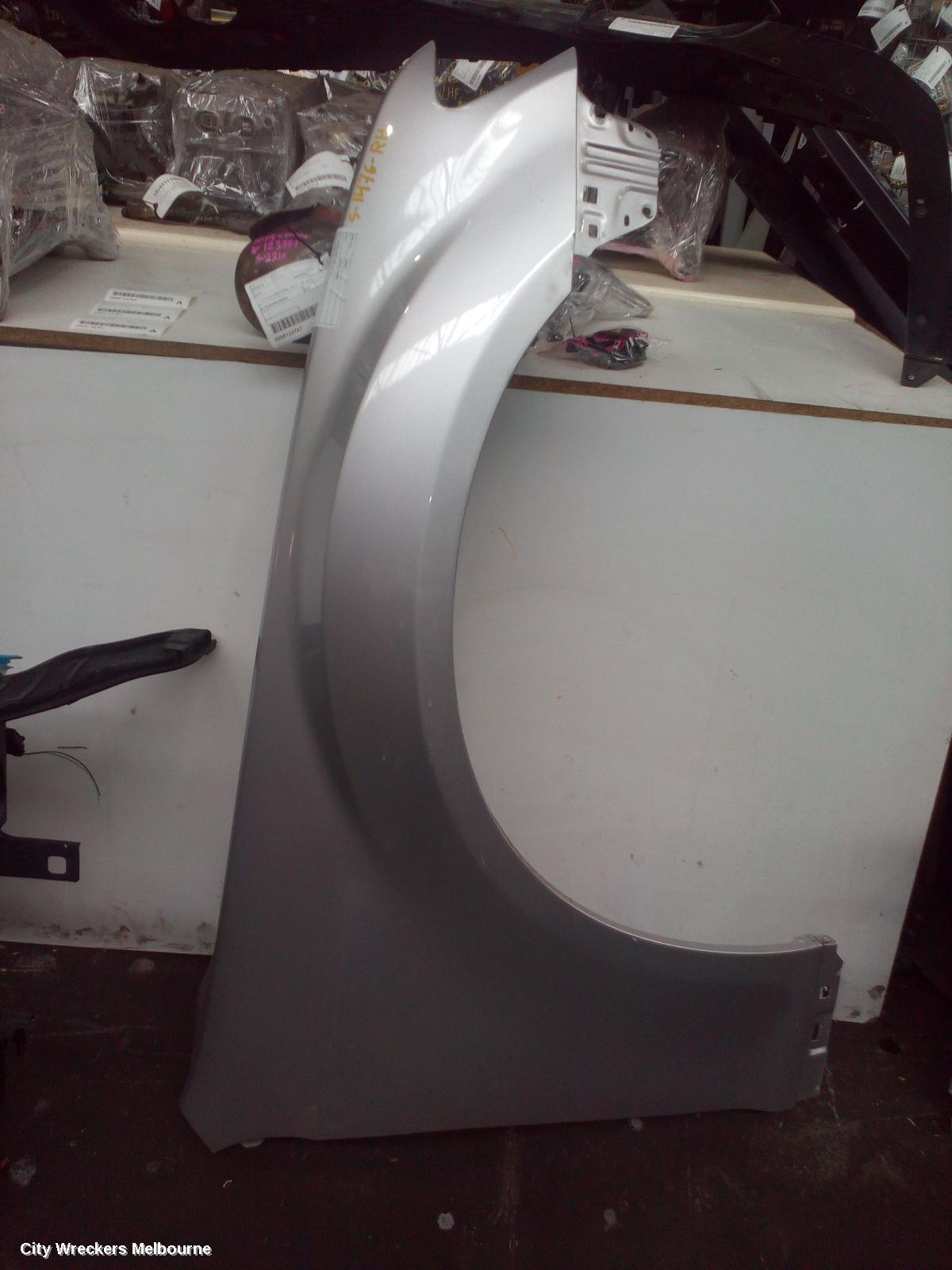 CHRYSLER 300C RIGHT GUARD, LX2, NON FLARE TYPE, 07/2012 ONWARDS - Image 1