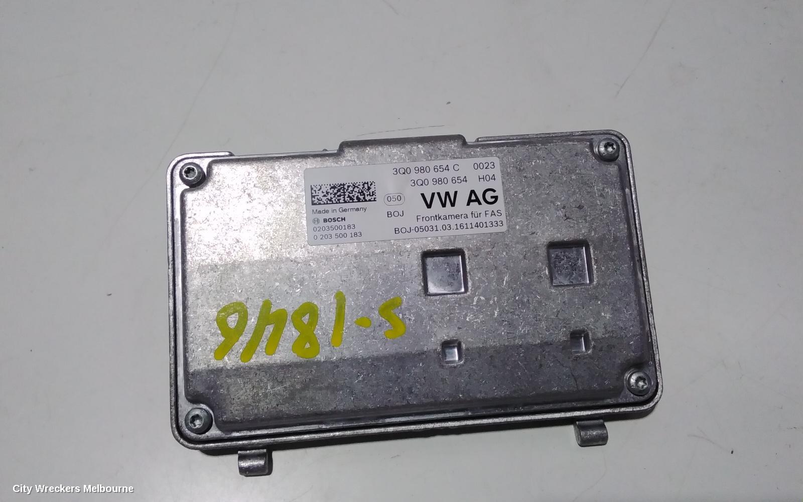 VOLKSWAGEN PASSAT REVERSE CAMERA, FRONT, B8/MK7, 06/2015 ONWARDS - Image 3