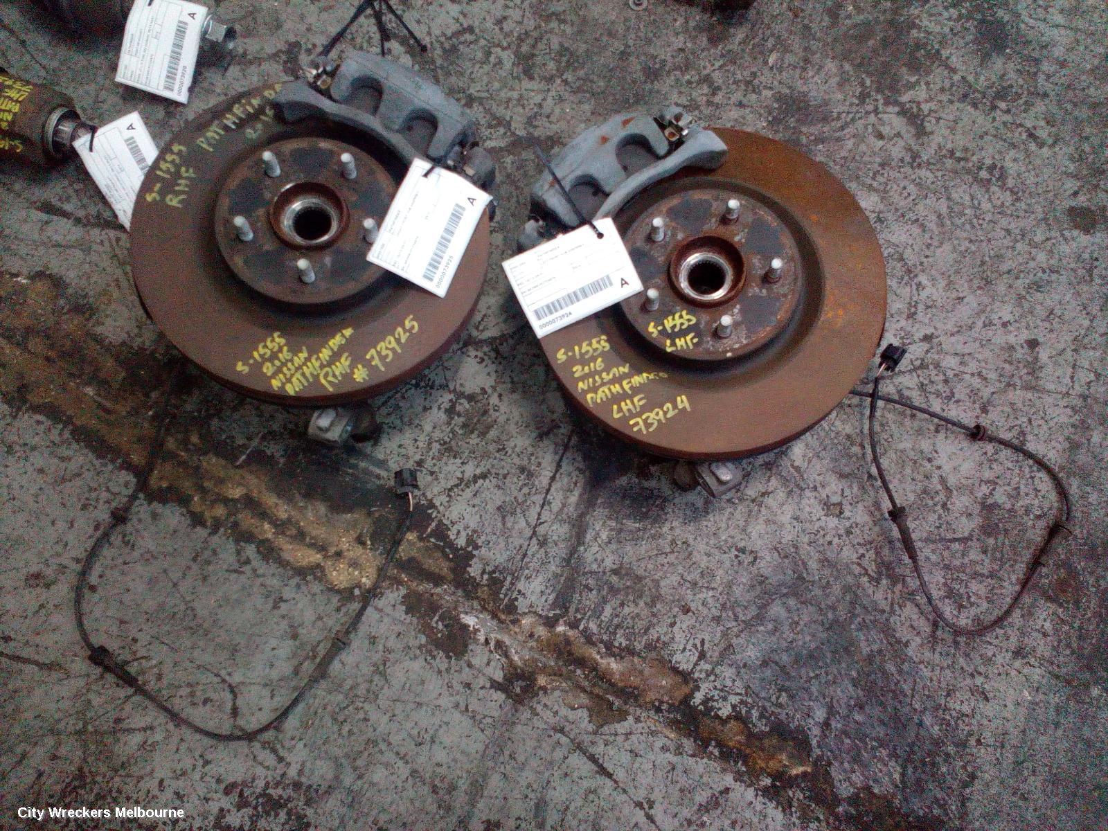 NISSAN PATHFINDER RIGHT FRONT HUB ASSEMBLY, R52, 06/2013 - 04/2021 - Image 2