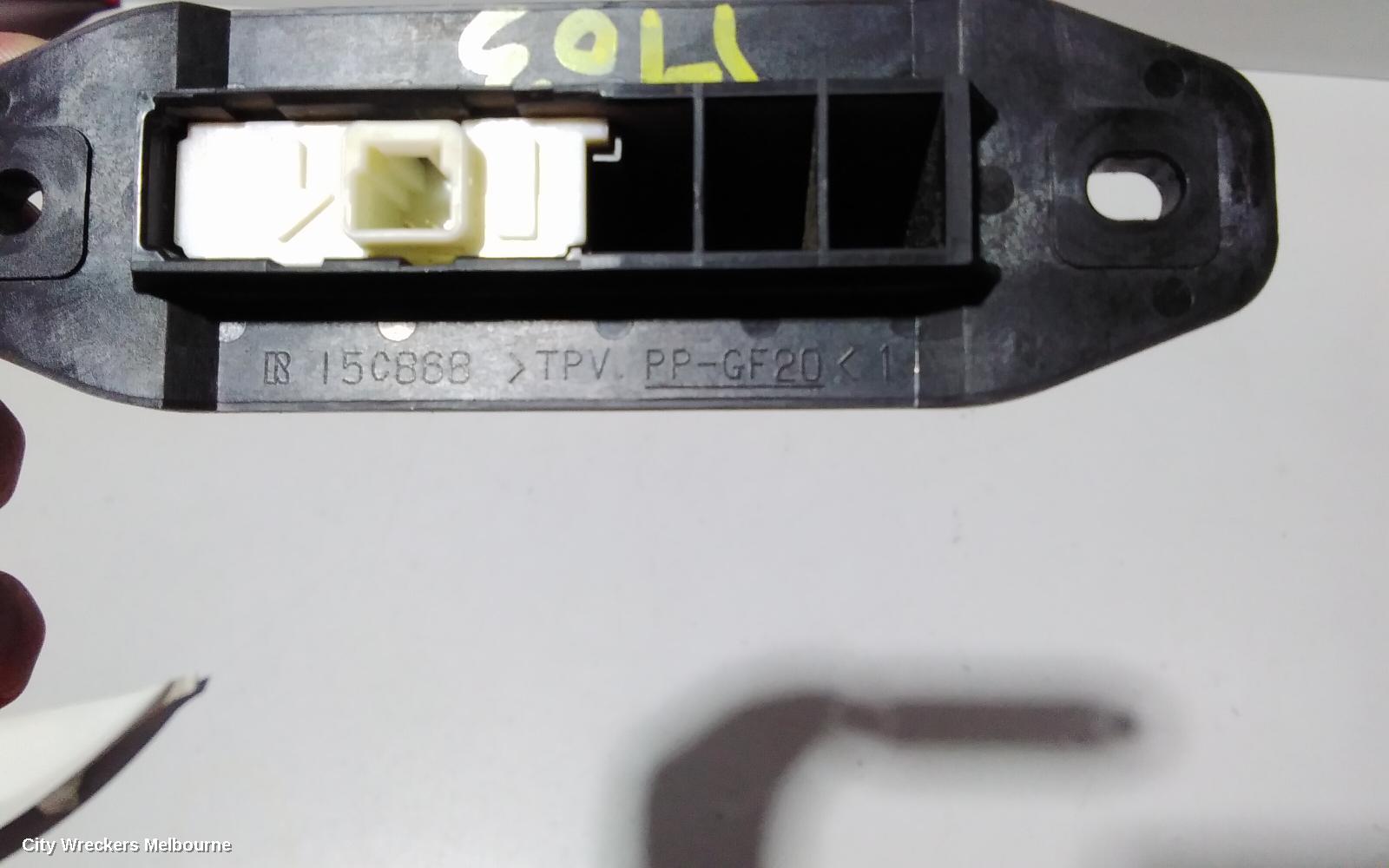 TOYOTA COROLLA TAILGATE HANDLE, ZRE182R 10/2012 - 06/2018 - Image 3