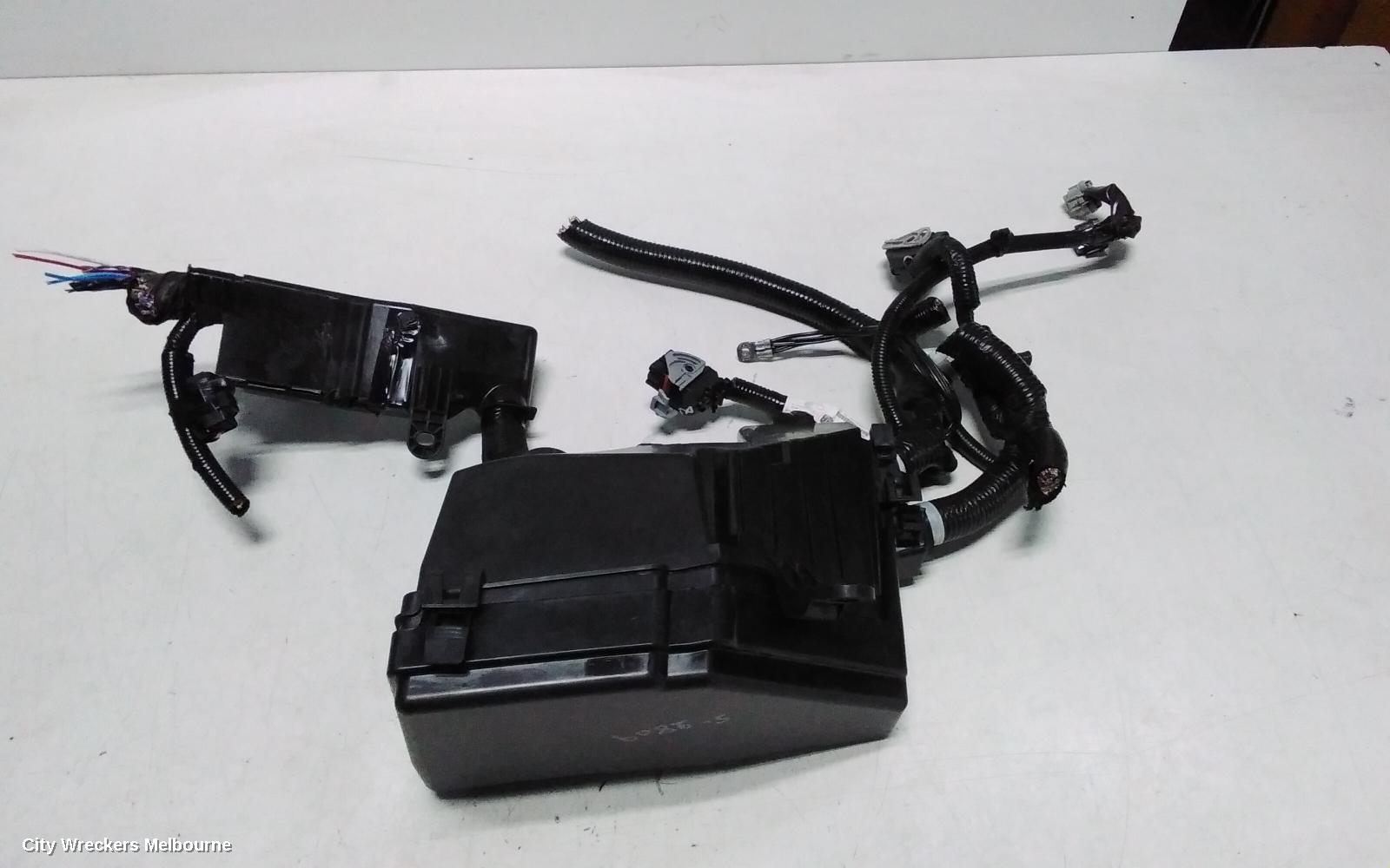 MITSUBISHI OUTLANDER FUSE BOX, ZM, ENGINE BAY, 08/2021 ONWARDS - Image 2