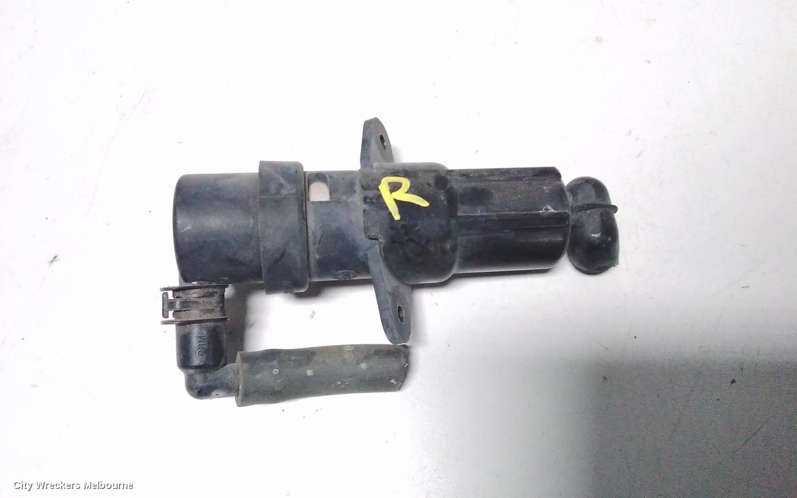 BMW 7 SERIES HEADLAMP WASHER JET - Image 3