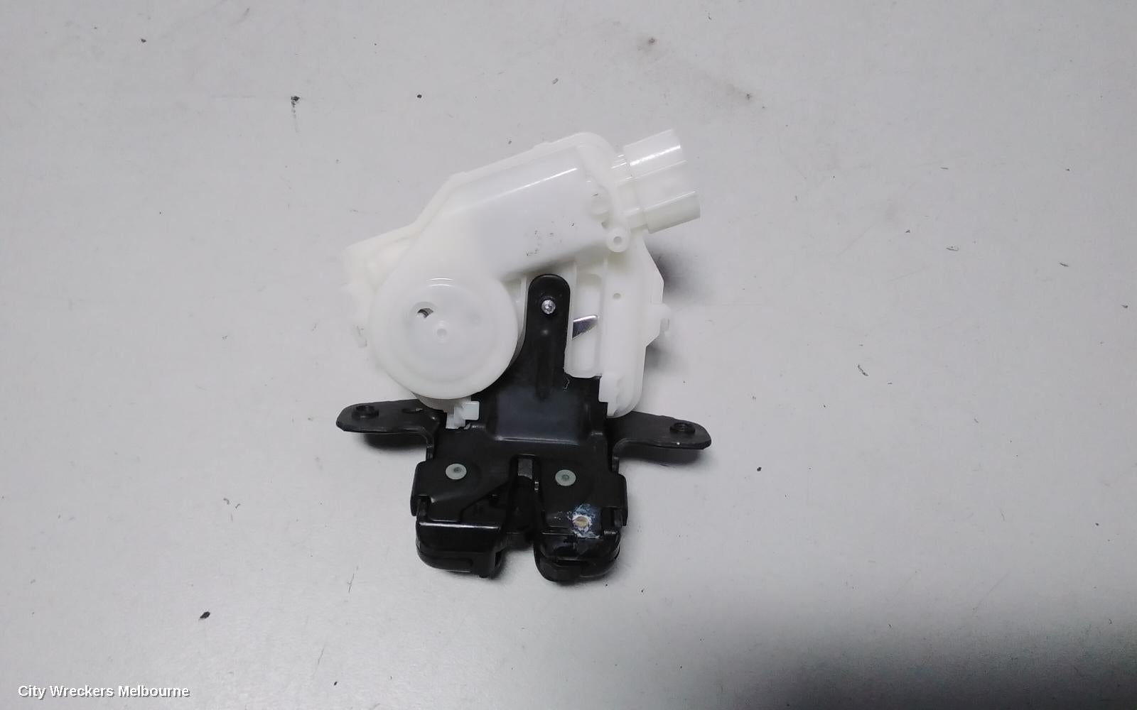 TOYOTA COROLLA DOOR/BOOT/GATE LOCK, TAILGATE LOCK, ZRE182R, 10/2012 - 06/2018 - Image 3