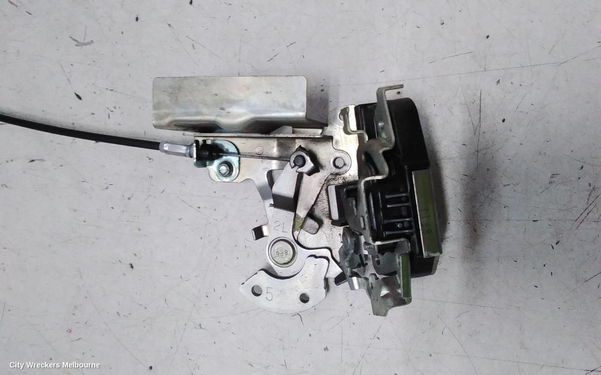 TOYOTA HIACE DOOR/BOOT/GATE LOCK, LEFT REAR DOOR LOCK, TRH/KDH, 01/2005 - 04/2019 - Image 3