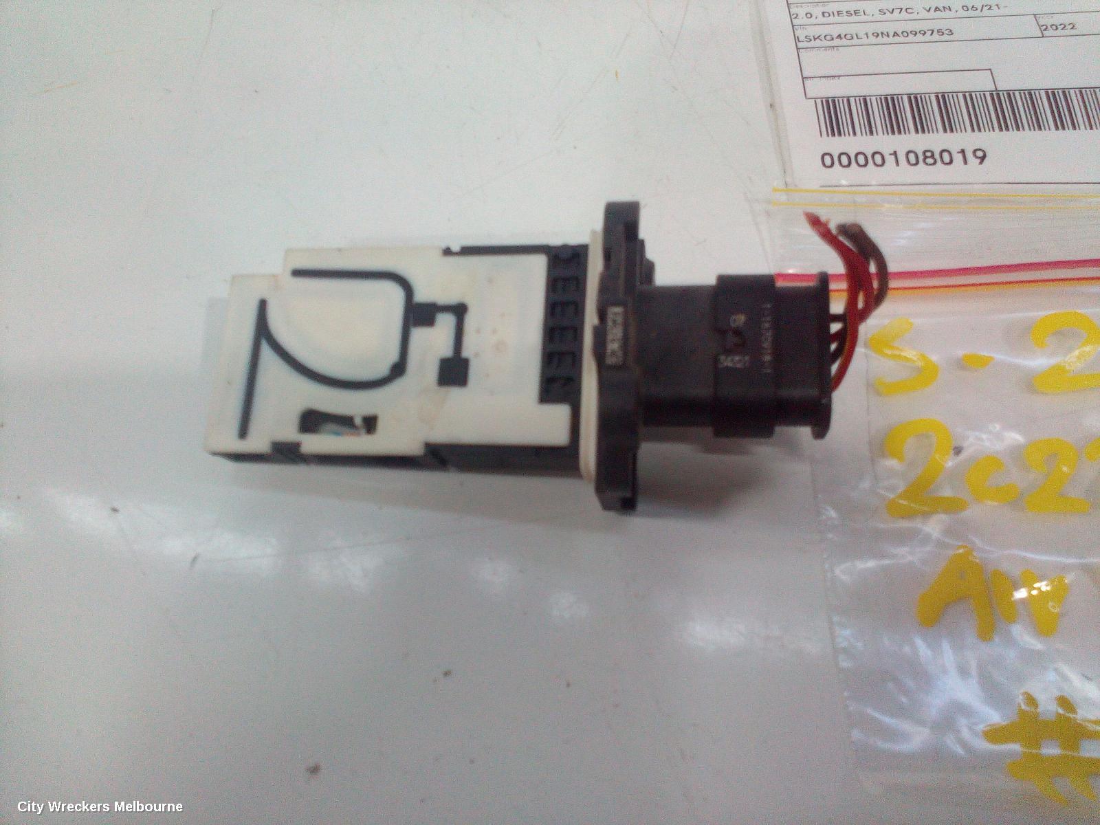 LDV G10 AIR FLOW METER, 2.0, PETROL, SV7A/SV7C, WAGON/VAN, 04/2015 ONWARDS - Image 3