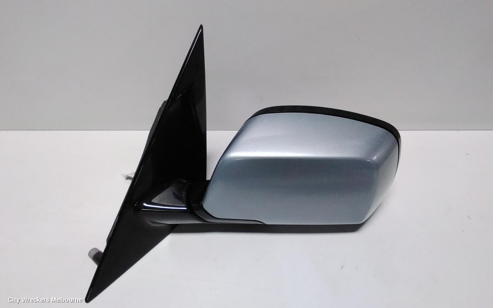 BMW X3 LEFT DOOR MIRROR, MANUAL FOLD, NON AUTO DIP, MEMORY, GLOSS BLACK LINE, M PACK, E83, 06/2004 - 11/2010 - Image 3