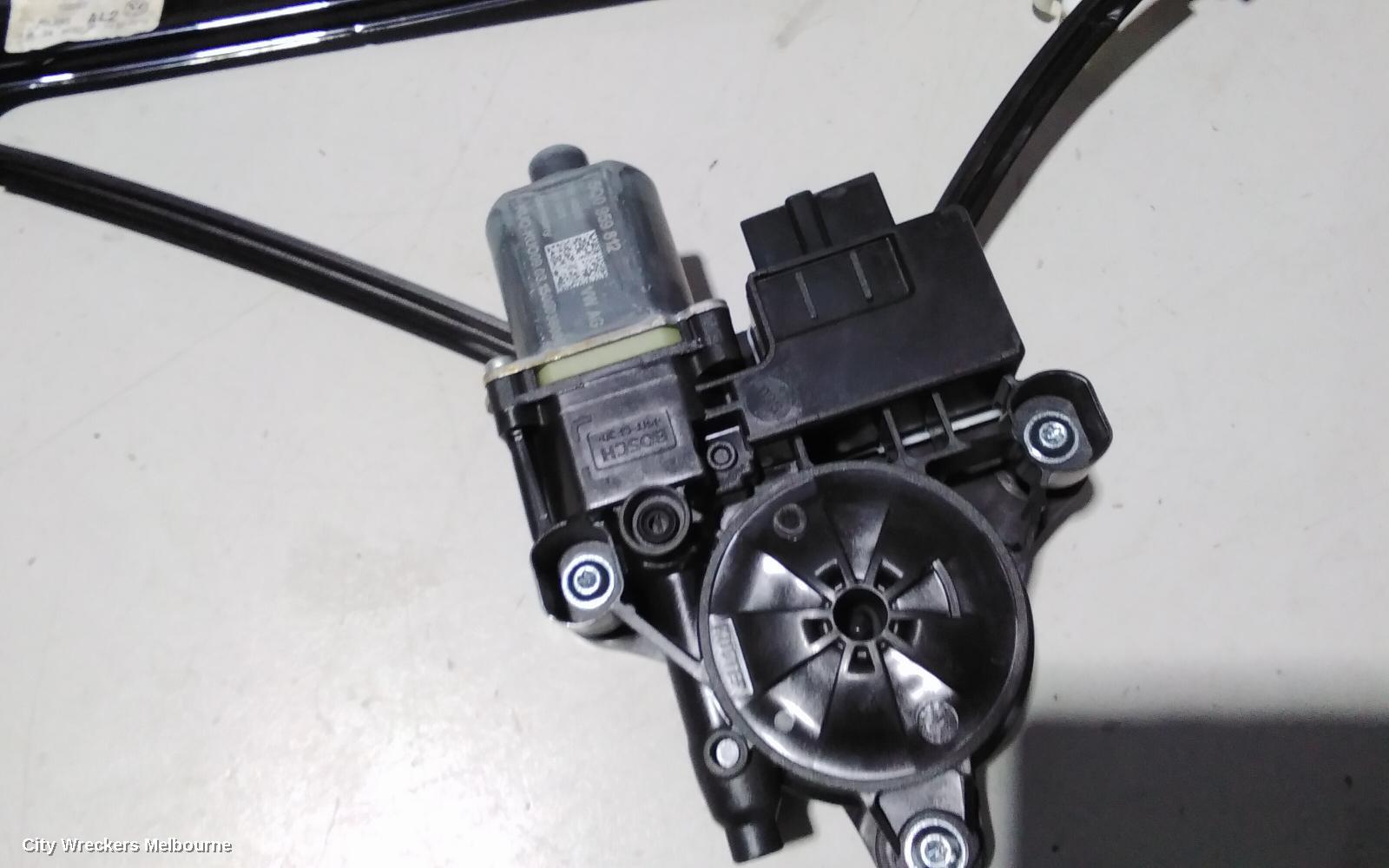 VOLKSWAGEN GOLF RIGHT REAR WND REG/MOTOR, GEN 7, 03/2013 - 08/2020 - Image 3