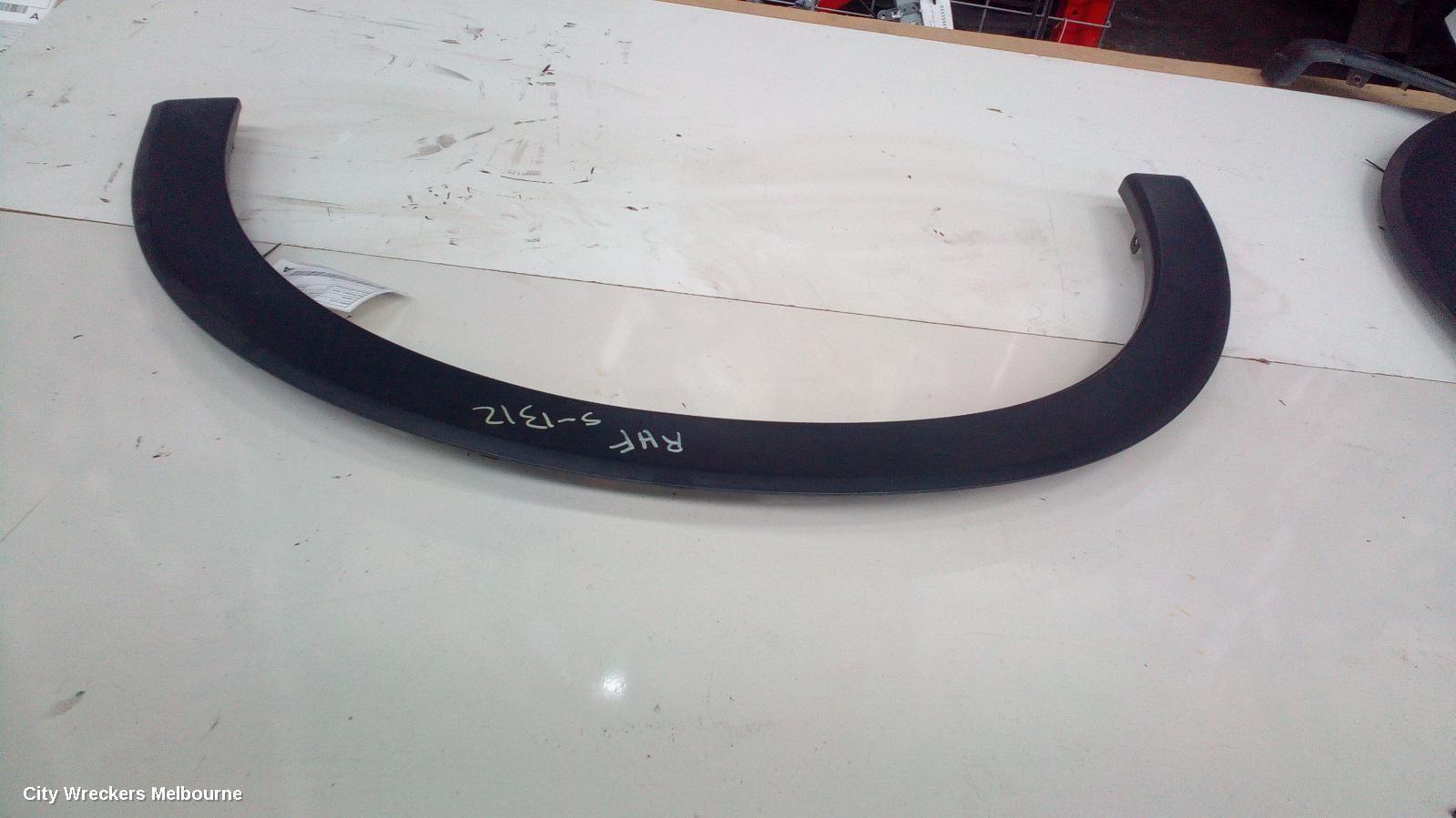 HONDA HRV WHEEL ARCH FLARE, RH FRONT, RU5, 12/2014 - 10/2021 - Image 2