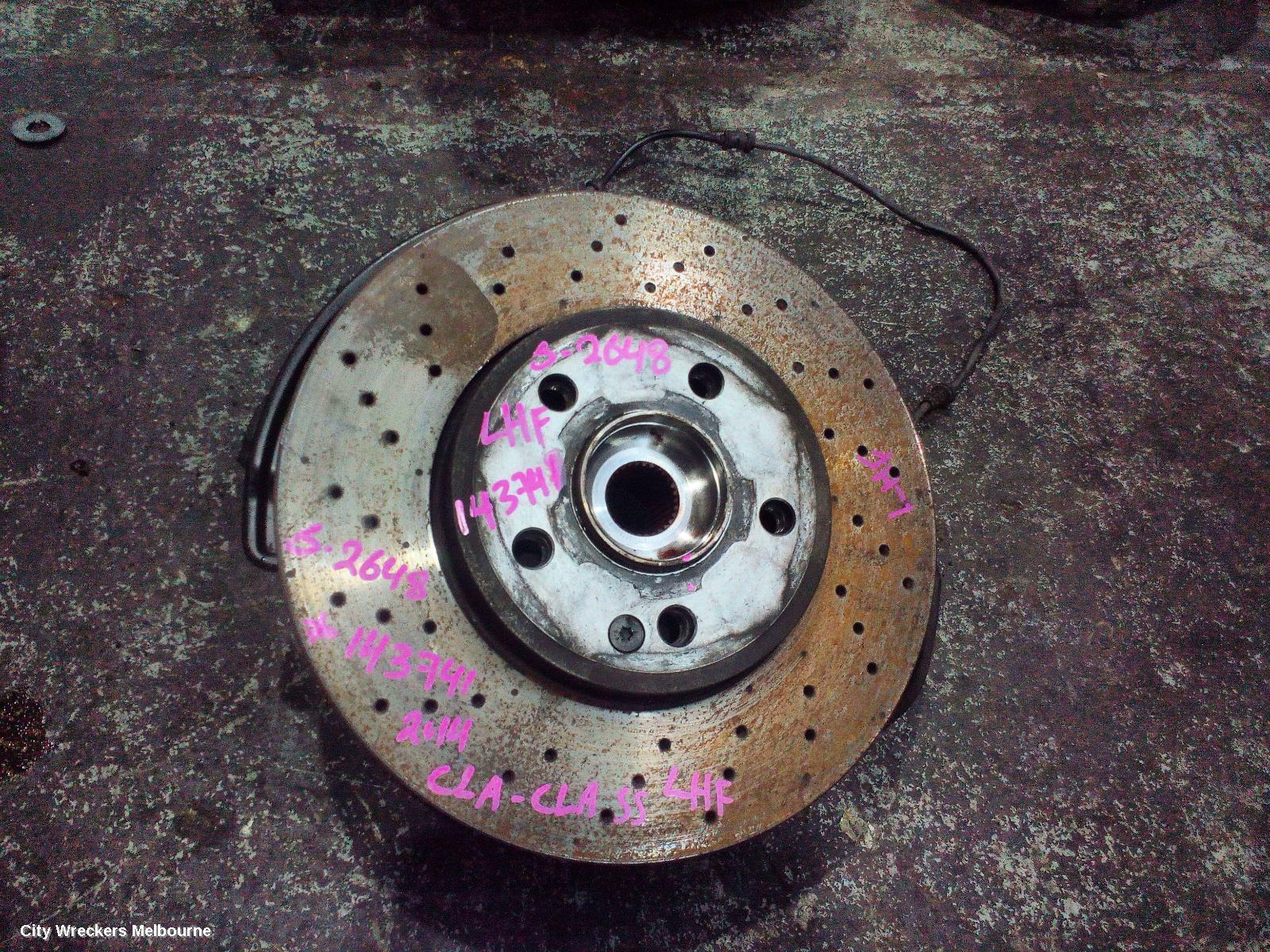MERCEDES CLA CLASS LEFT FRONT HUB ASSEMBLY, 2WD, C117, 09/2013 - 01/2019 - Image 1