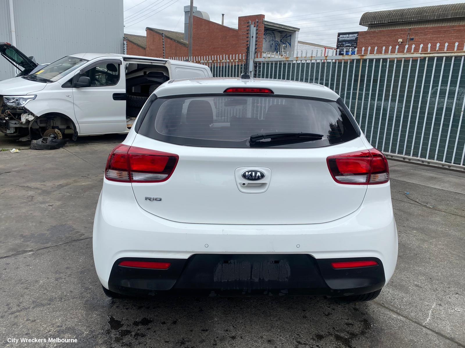 KIA RIO RIGHT TAILLIGHT, YB, S/SI/SPORT, STANDARD TYPE, 12/2016 ONWARDS - Image 3