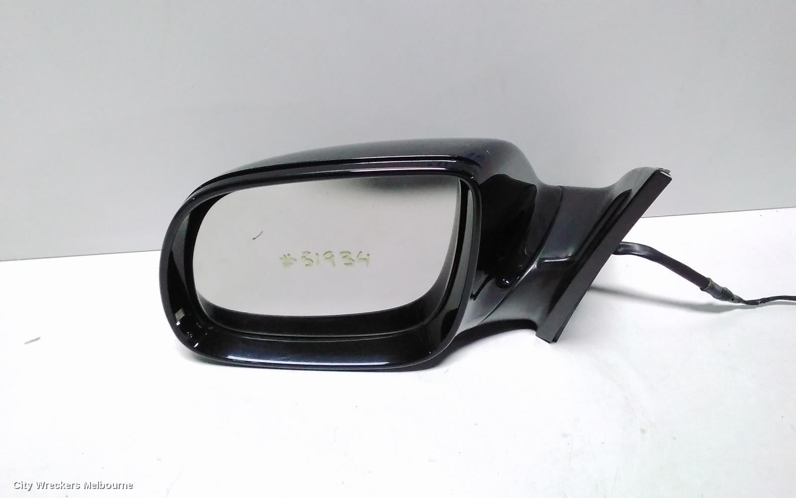 AUDI Q7 LEFT DOOR MIRROR, 4L, MANUAL FOLD, W/ INDICATOR, NON MEMORY & NO LANE CHANGE ASSIST TYPE, 10/2009 - 08/2015 - Image 2