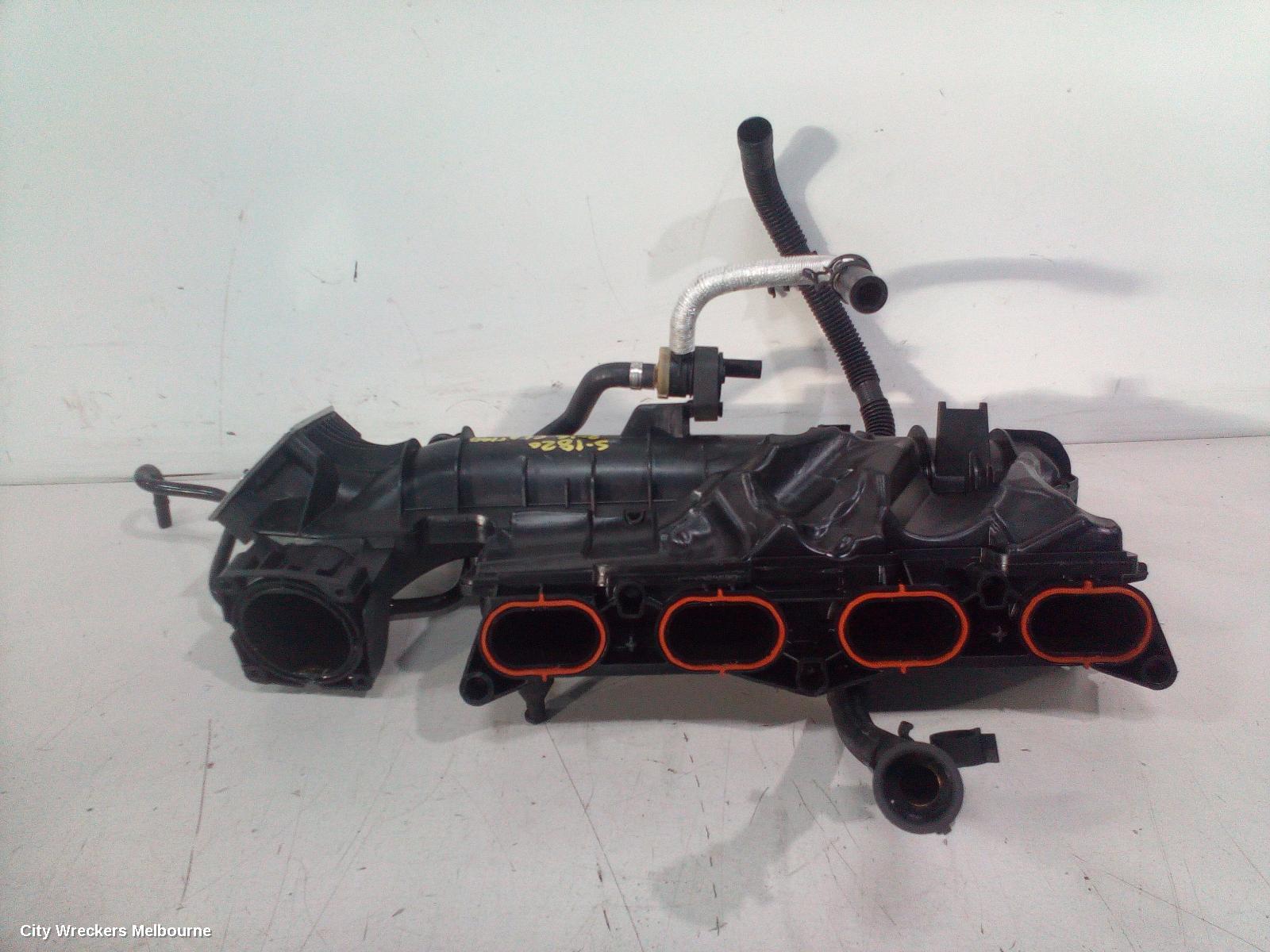 MERCEDES CLA CLASS MANIFOLD, C117, 10/2013 - 02/2019 - Image 3