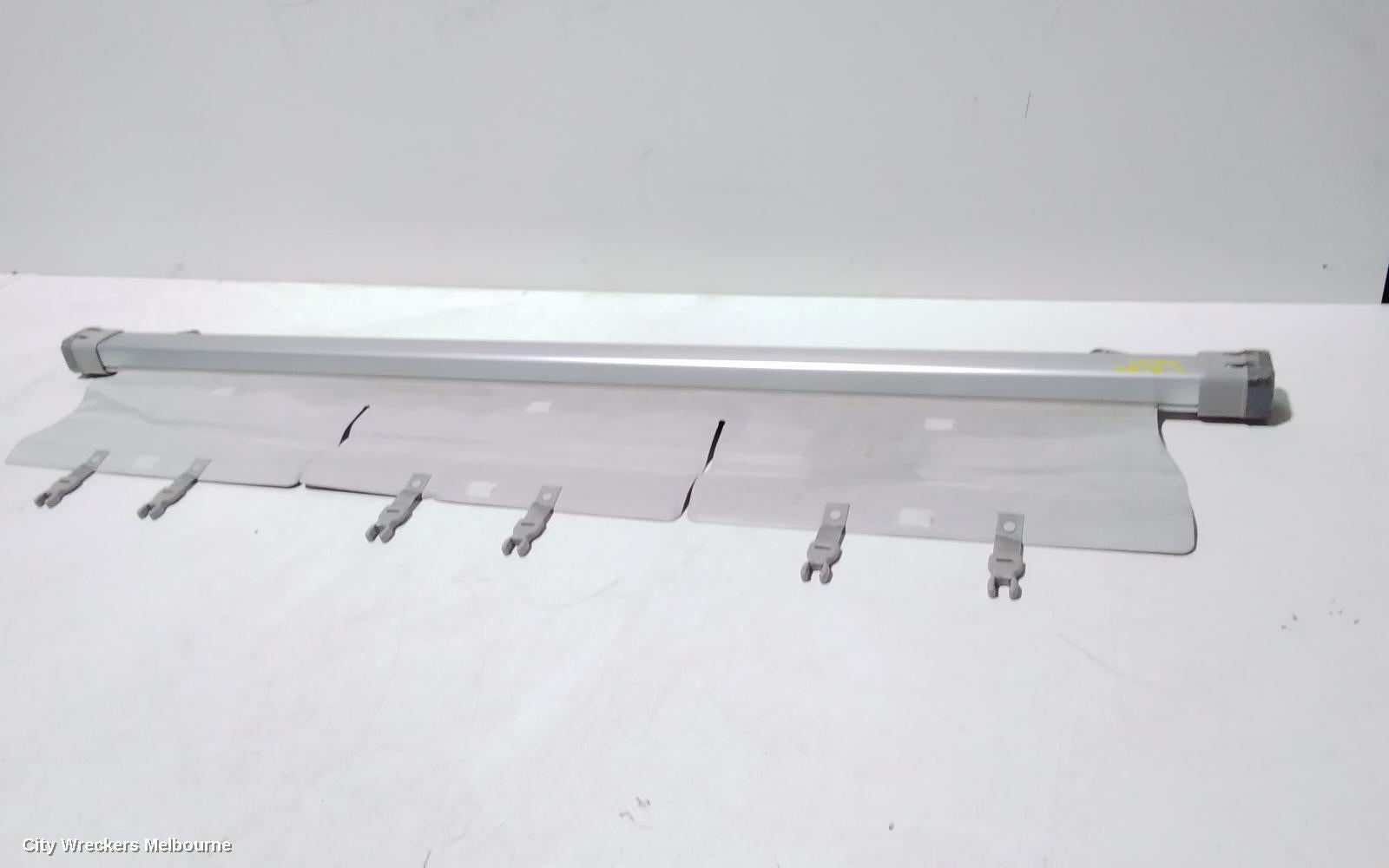 TOYOTA PRIUS PARCEL SHELF CARGO BLIND, ZVW40R, PRIUS V, CARGO BLIND, 05/2012 - 03/2021 - Image 3