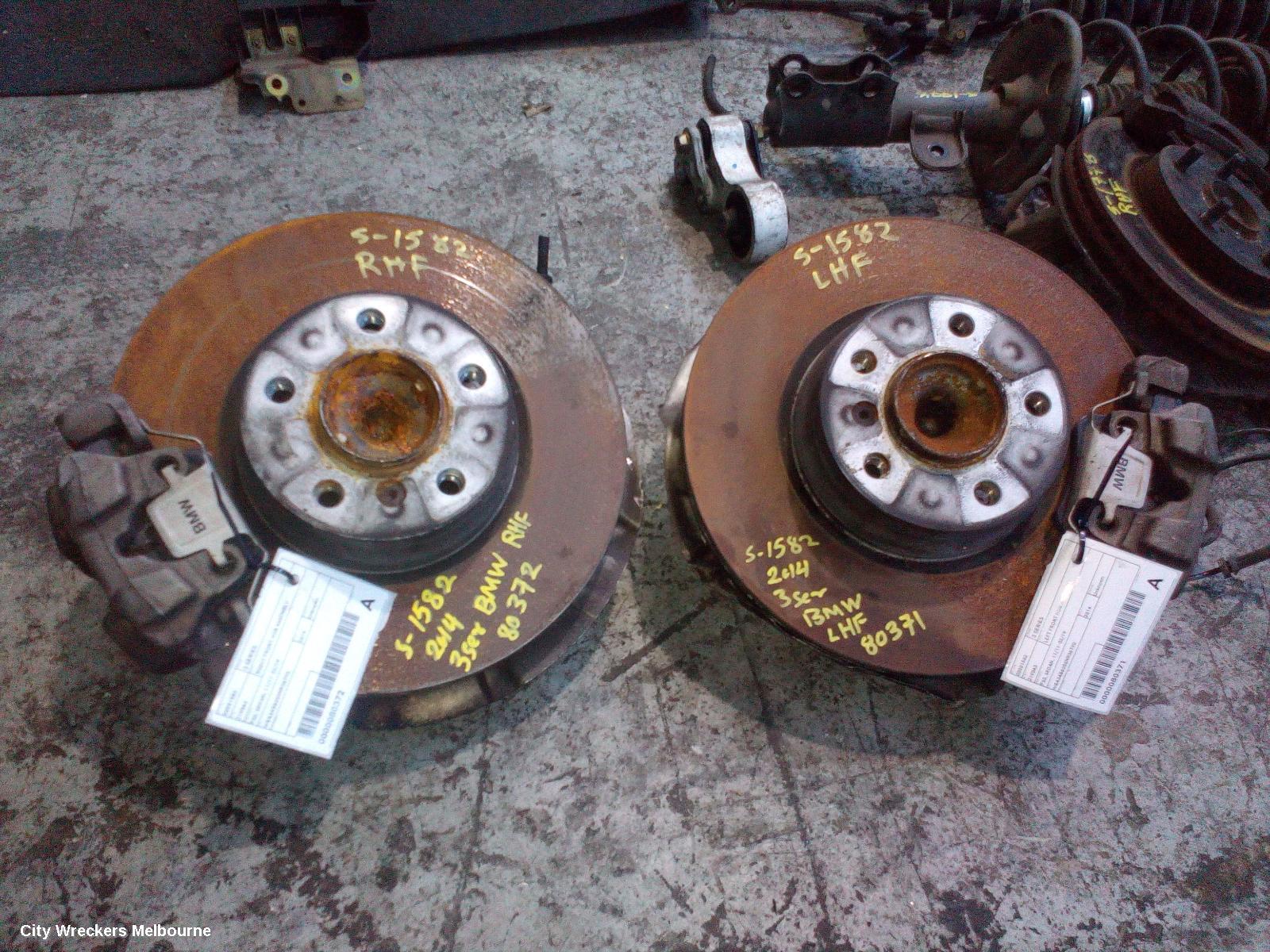 BMW 3 SERIES RIGHT FRONT HUB ASSEMBLY, F30/F31, SEDAN/WAGON, NON M SPORT TYPE, NON ADAPTIVE SUPENSION, 300X22MM, 11/2011 - 02/2019 - Image 2