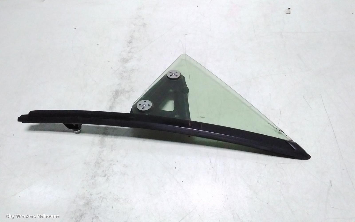 TOYOTA 86 LEFT FRONT 1/4 DOOR GLASS, ZN6, 04/2012 - 09/2021 - Image 1