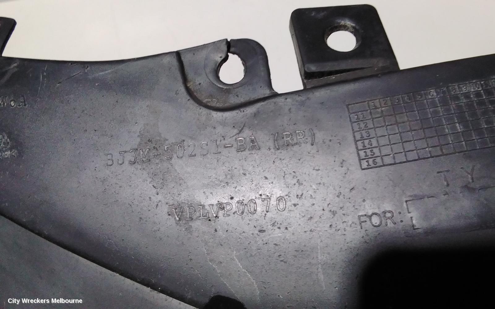 LAND ROVER RANGEROVER EVOQUE MUD FLAPS, L538, 11/2011 - 01/2019 - Image 3