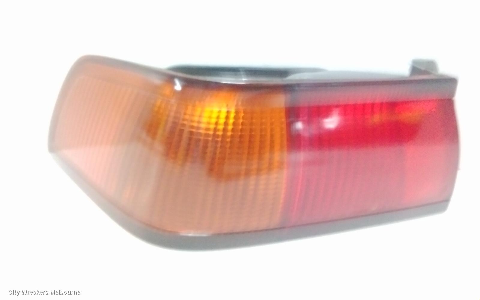 TOYOTA CAMRY LEFT TAILLIGHT, SK20, 08/1997 - 09/2000 - Image 2