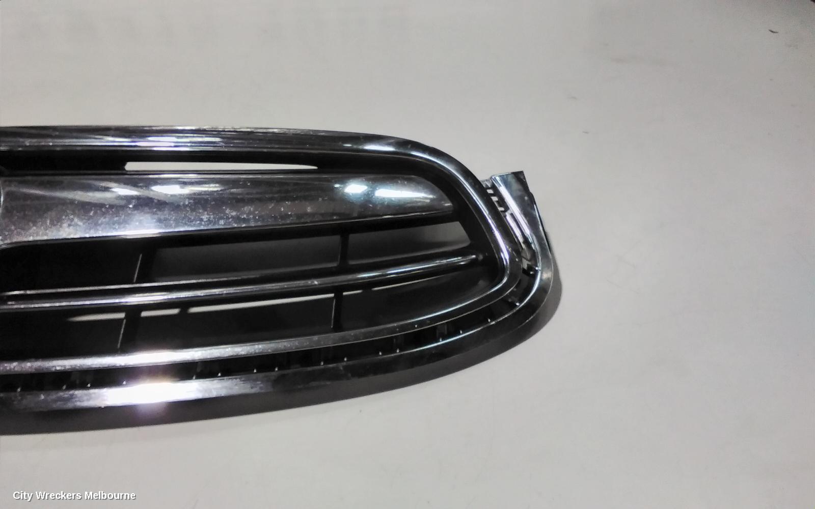 HOLDEN CAPTIVA GRILLE, RADIATOR GRILLE, CG, CAPTIVA 7 (4TH VIN = C), 01/2011 - 09/2015 - Image 3