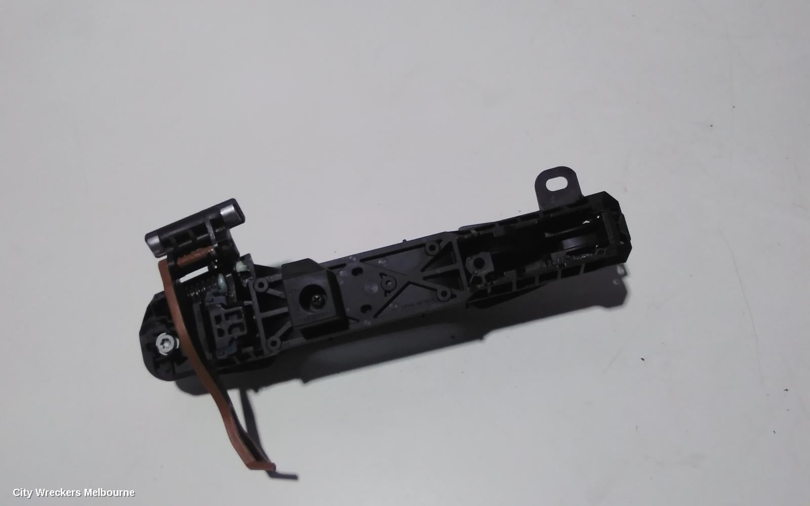 TOYOTA RAV4 DOOR HANDLE, OUTER, LH REAR, COLOUR CODED, XA40, 12/2012 - 11/2018 - Image 2