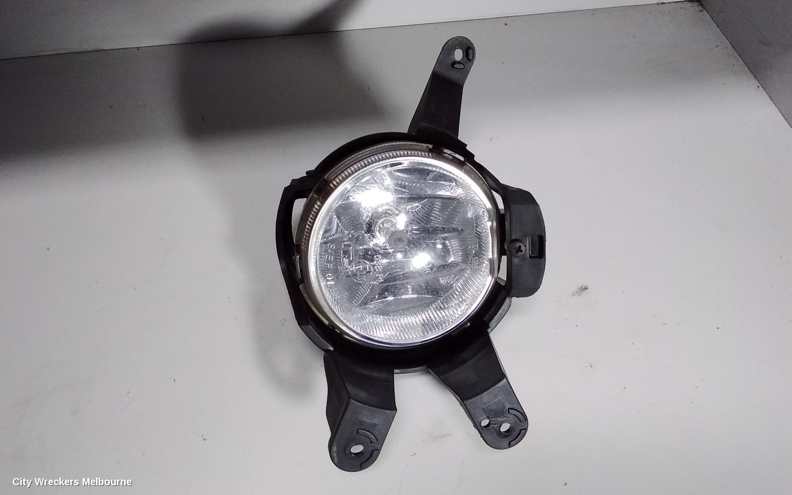 HOLDEN CRUZE RIGHT INDICATOR/FOG/SIDE, BUMPER FOGLAMP, JH, 03/2011 - 01/2017 - Image 1