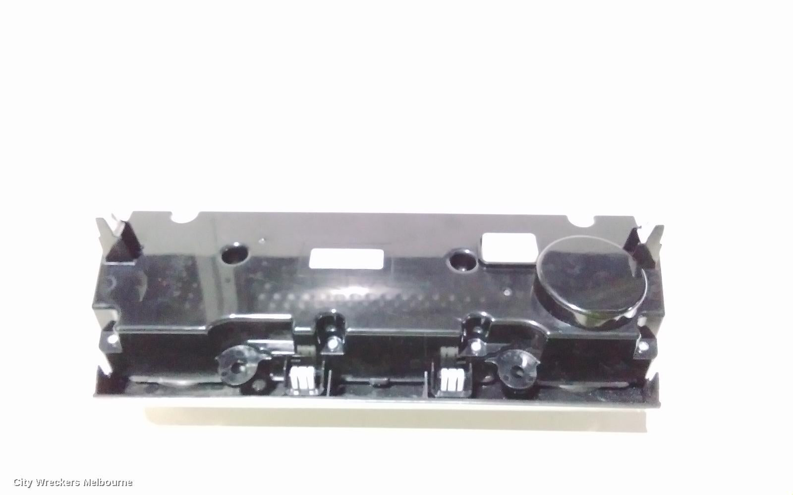 SUBARU OUTBACK HEATER/AC CONTROLS, 6TH GEN, CLIMATE CONTROL TYPE, NON HEATED SEATS, 08/2014 - 12/2020 - Image 3