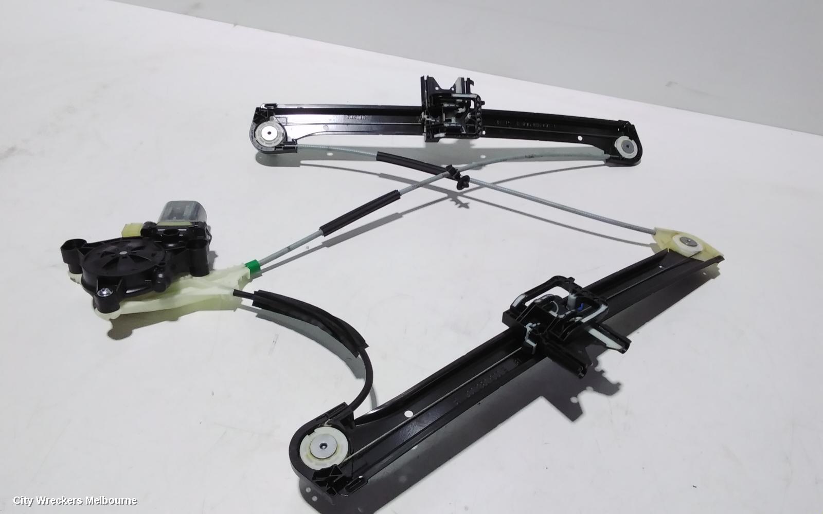 AUDI A3 RIGHT FRONT WINDOW REG/MOTOR, 8V, 4DR SEDAN, 10/2013 - 10/2020 - Image 3