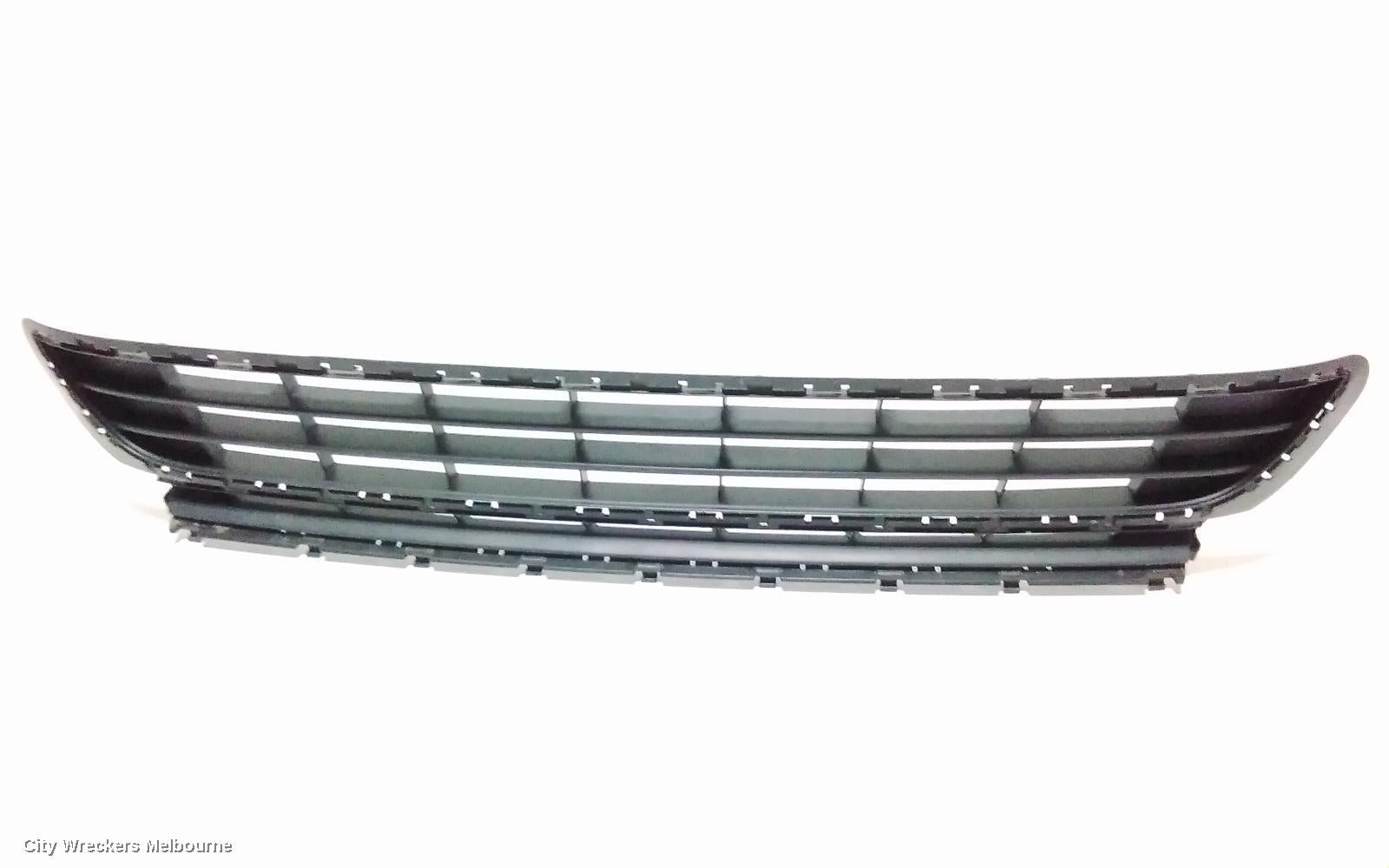 VOLKSWAGEN GOLF GRILLE, RADIATOR GRILLE, GEN 7, STANDARD/COMFORTLINE/HIGHLINE, 11/2012 - 03/2017 - Image 1