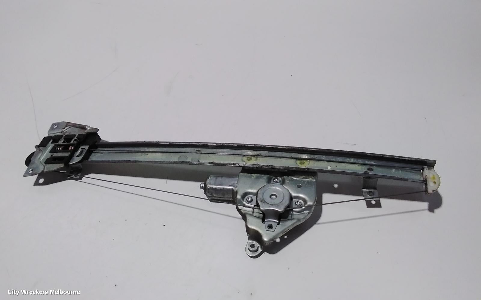 MITSUBISHI PAJERO LEFT FRONT WINDOW REG/MOTOR, NS-NW, 5DR WAGON, 11/2006 ONWARDS - Image 2