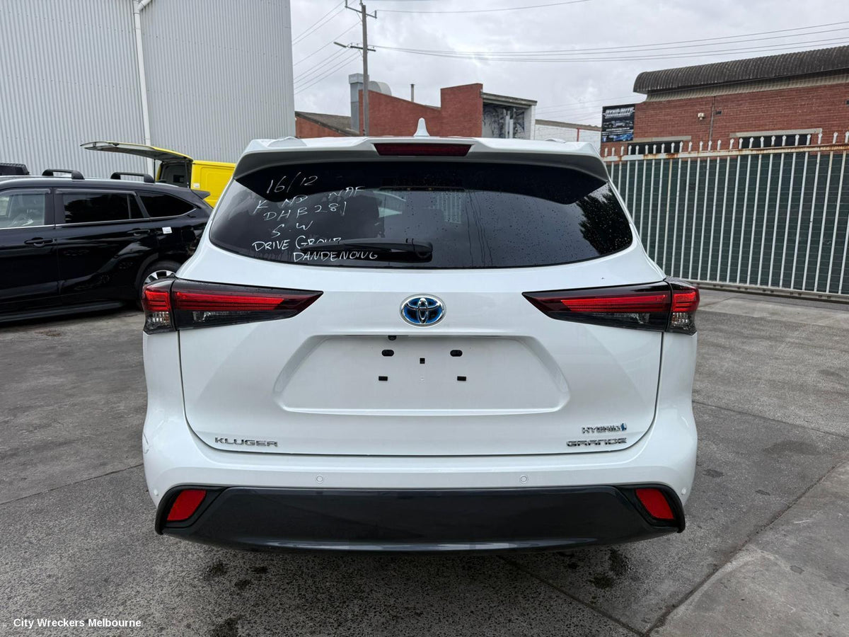 TOYOTA KLUGER COMPLETE INTERIOR, XU70 SERIES, GX, LEATHERETTE, BLACK, 03/2021 ONWARDS - Image 3