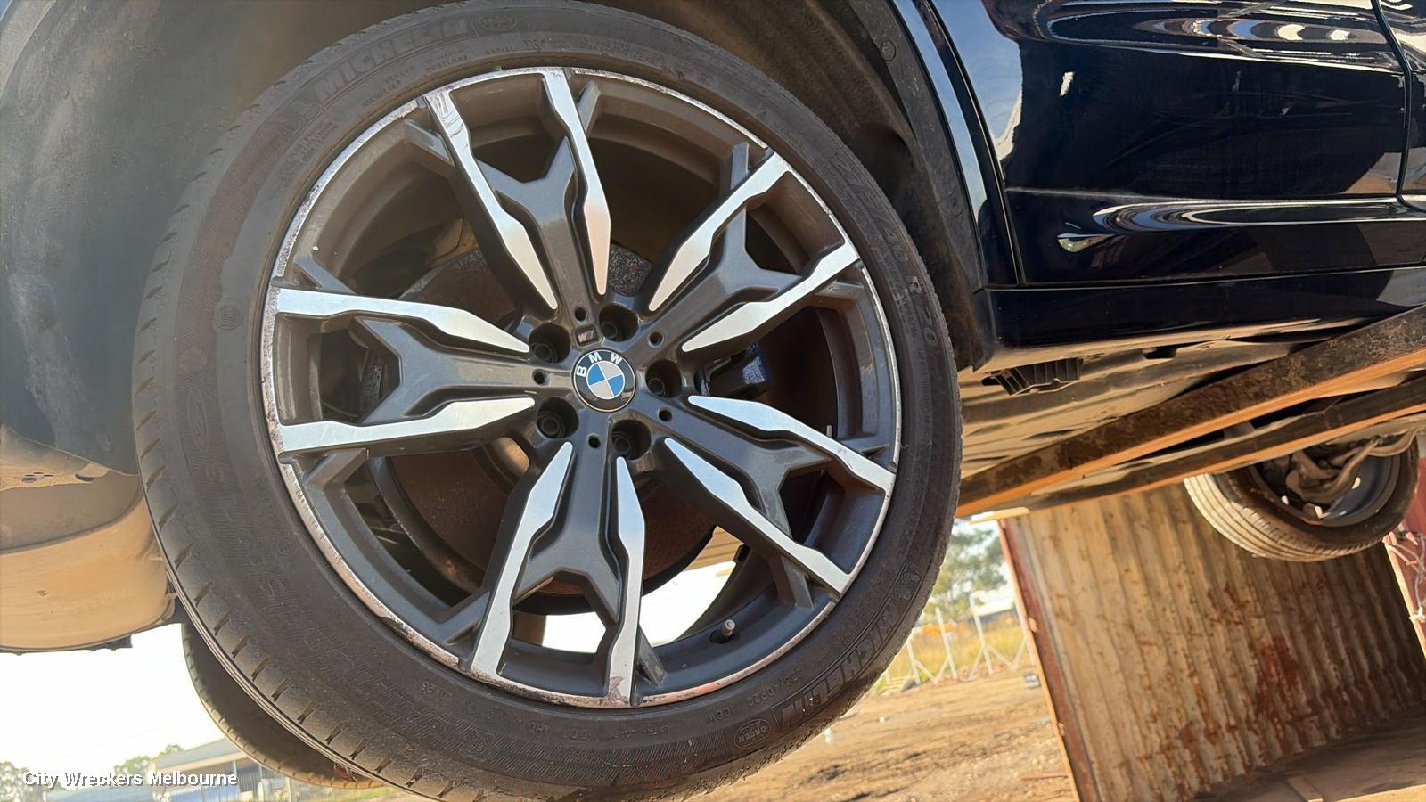 BMW X3 WHEEL MAG, FACTORY, 20X8IN, FRONT, 5 V SPOKE, STYLE 699M, BI-COLOUR, G01, 08/2017 - 08/2024 - Image 1