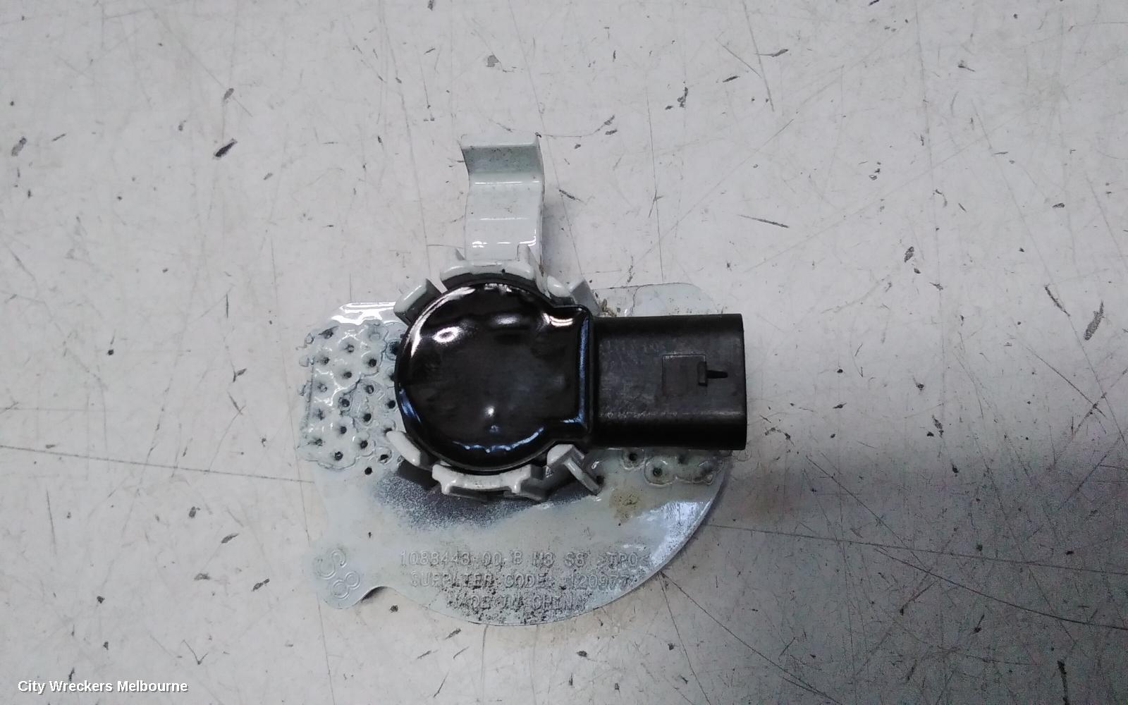 TESLA MODEL 3, 1ST GEN, 06/2019 ONWARDS, REAR BUMPER PARKING SENSOR 1X: 138737 - Image 2