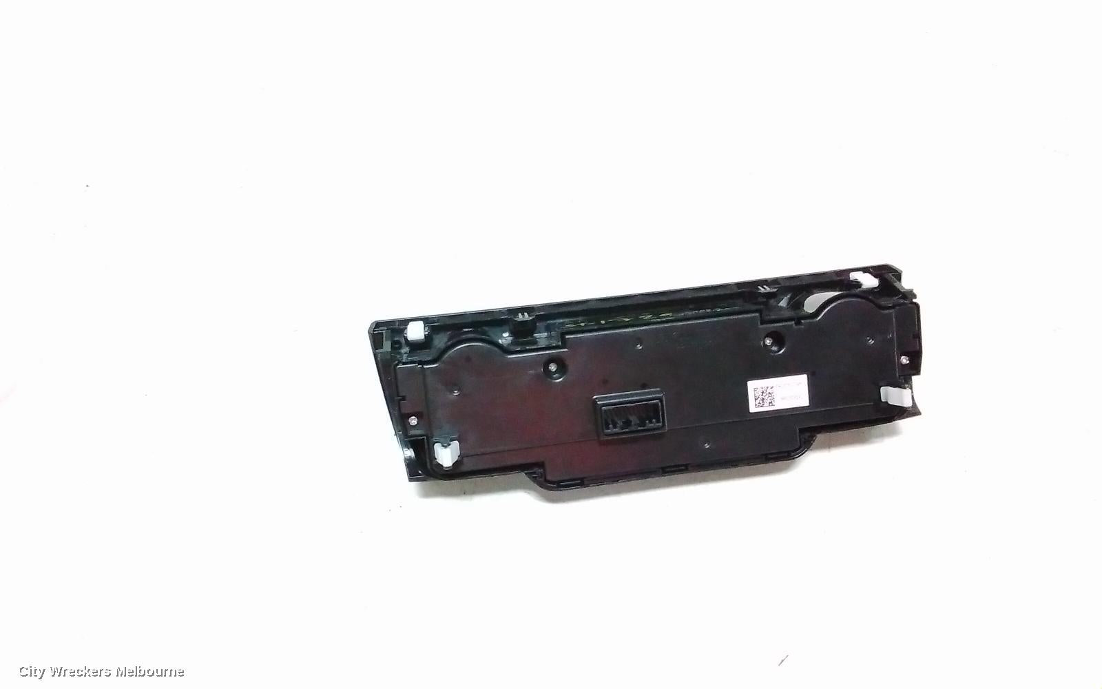 HONDA CRV HEATER/AC CONTROLS, RW, 05/2017 - 08/2023 - Image 3