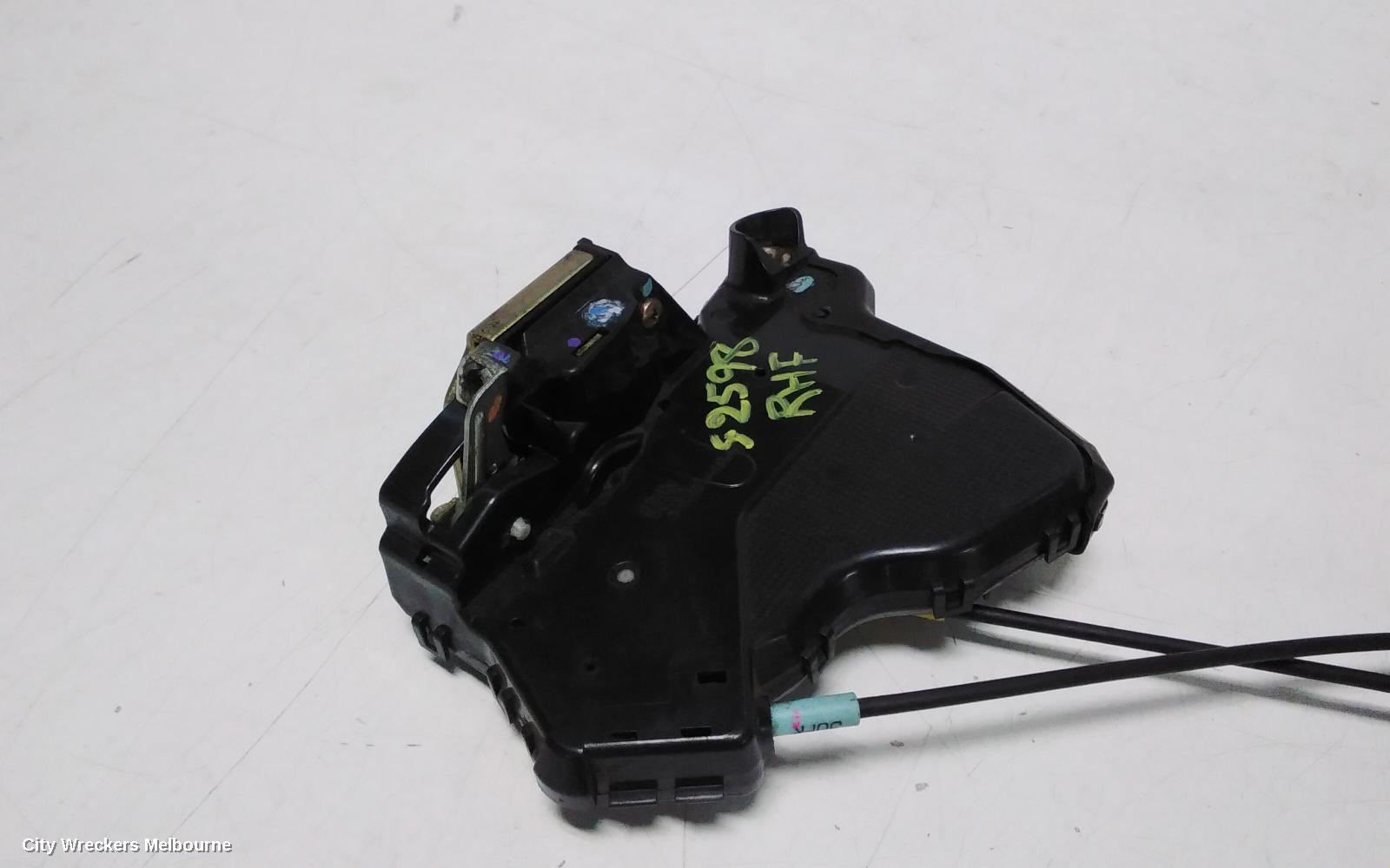 TOYOTA HILUX DOOR/BOOT/GATE LOCK, RIGHT FRONT DOOR LOCK, POWER, 02/2005 - 08/2015 - Image 3