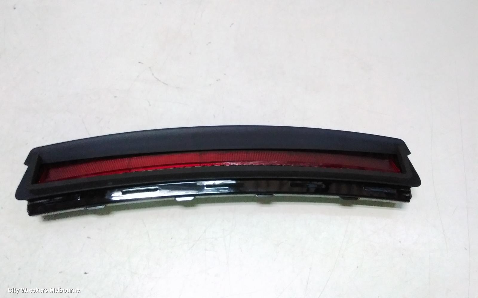 TESLA MODEL 3 HIGH LEVEL STOPLIGHT, 1ST GEN, 06/2019 ONWARDS - Image 2