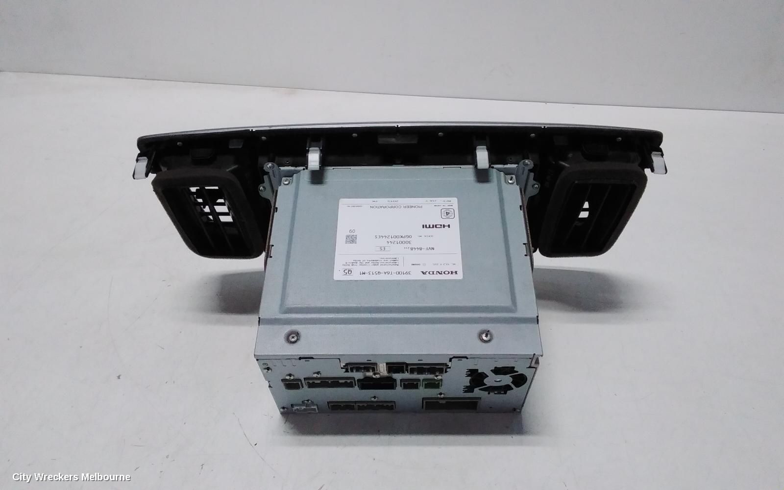 HONDA ODYSSEY RADIO/CD/DVD/SAT/TV, RC1, DISPLAY UNIT, 7IN TOUCHSCREEN, W/ SAT NAV TYPE, 02/2014 - 12/2020 - Image 3