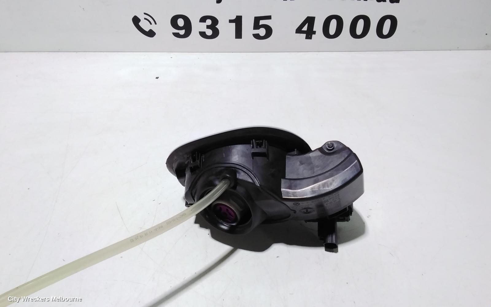 LAND ROVER RANGEROVER SPORT FUEL DOOR / FILLER, L494, 12/2013 - 04/2022 - Image 3