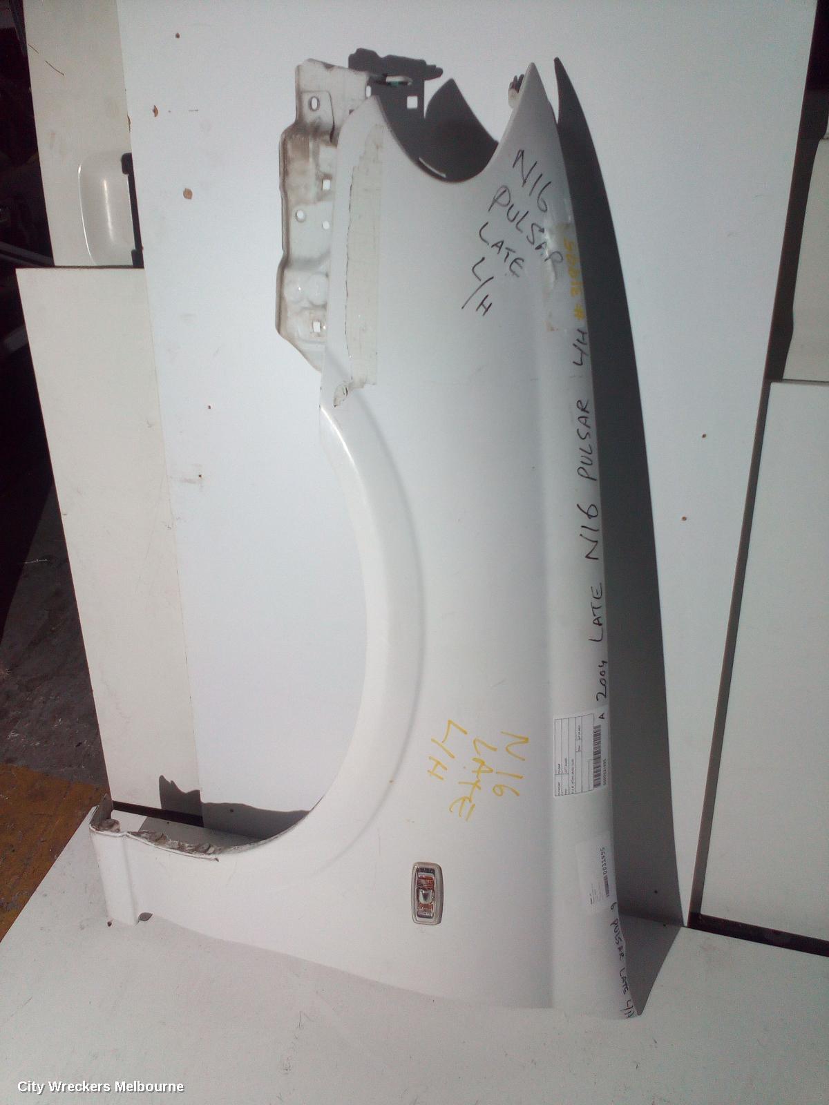 NISSAN PULSAR LEFT GUARD, N16 SII, SEDAN, 08/2003 - 12/2005 - Image 1