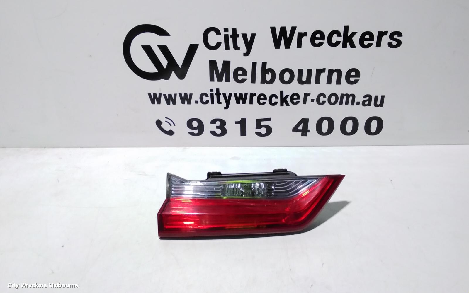 HONDA CRV REAR GARNISH, TAILGATE LAMP (LH SIDE), RW, 05/2017 - 06/2019 - Image 1