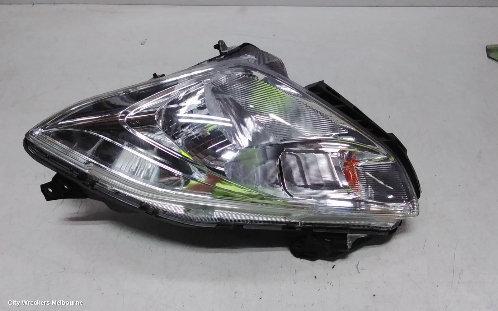 SUZUKI SWIFT LEFT HEADLAMP, AZ, HALOGEN TYPE, 04/2017 - 03/2025 - Image 2