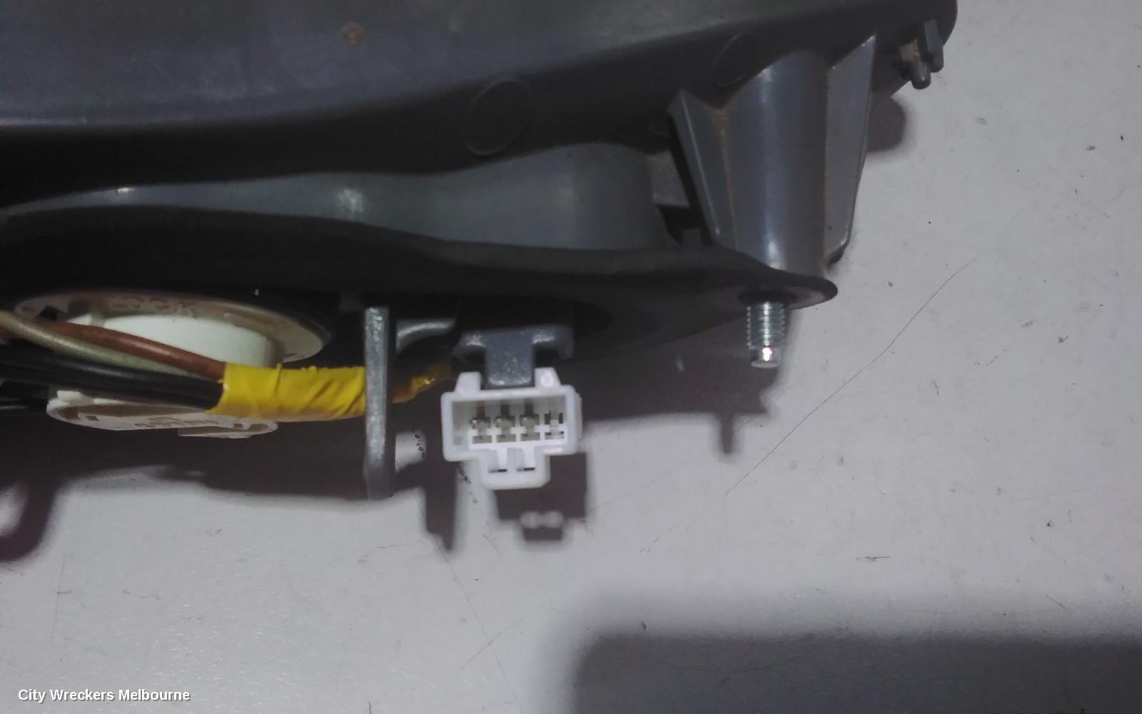 KIA CERATO REAR GARNISH, BOOTLID LAMP (RH SIDE), TD, COUPE/KOUP, NON LED TYPE, 07/2009 - 03/2013 - Image 3