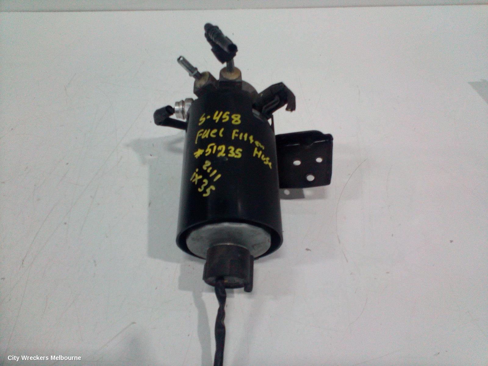 HYUNDAI IX35 FUEL FILTER HOUSING, LM SERIES 11/2009 - 01/2016 - Image 1
