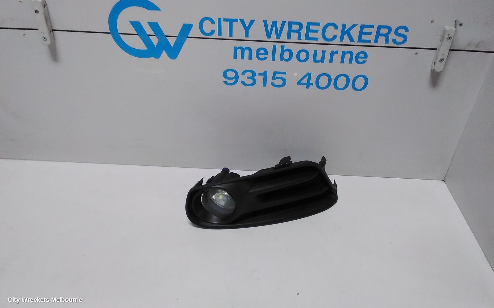 NISSAN PULSAR RIGHT INDICATOR/FOG/SIDE, BUMPER FOGLAMP, C12, HATCH, 05/2013 - 12/2016 - Image 2