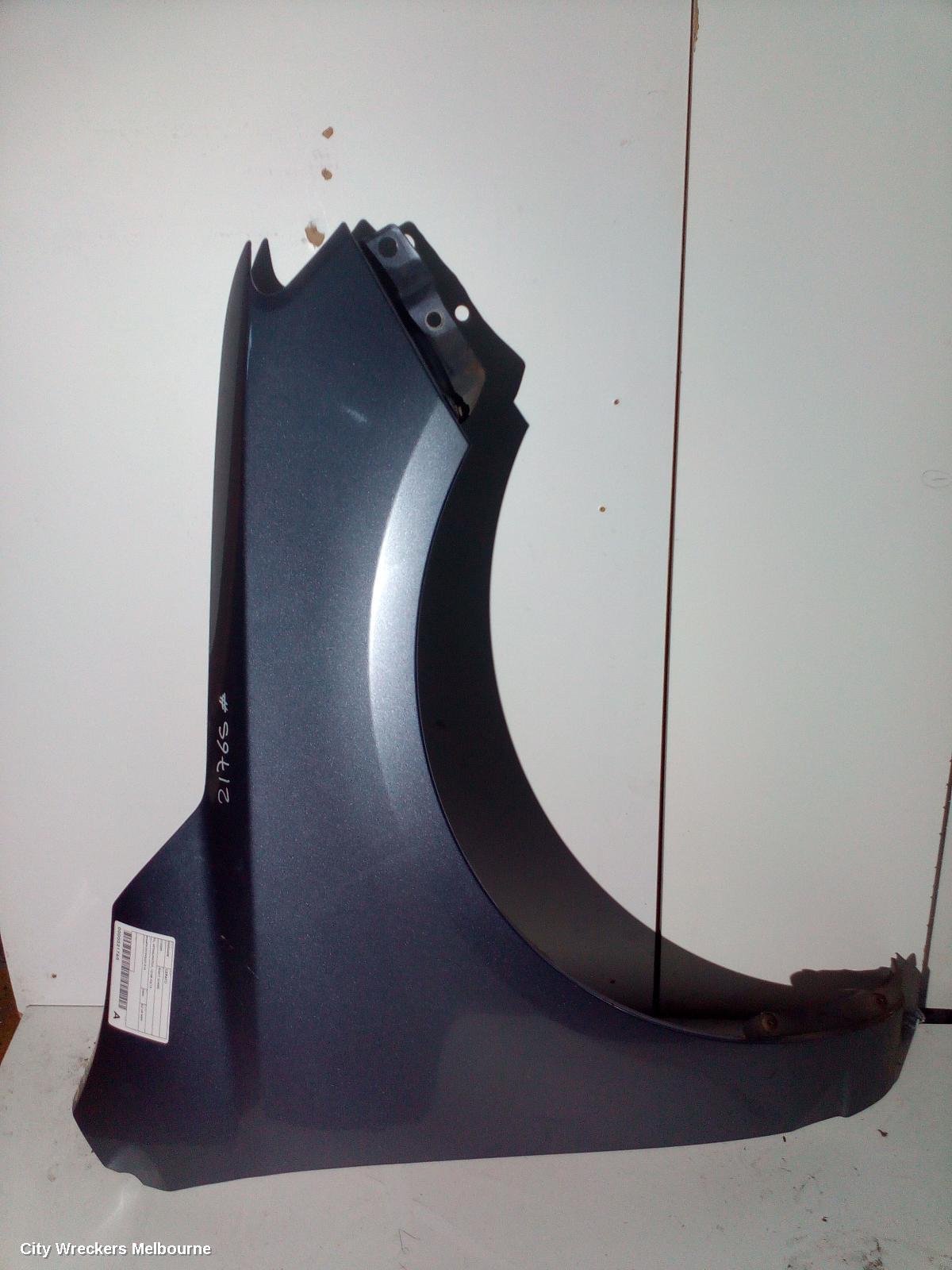 KIA CERATO RIGHT GUARD, TD, SEDAN/HATCH, 10/2008 - 03/2013 - Image 2