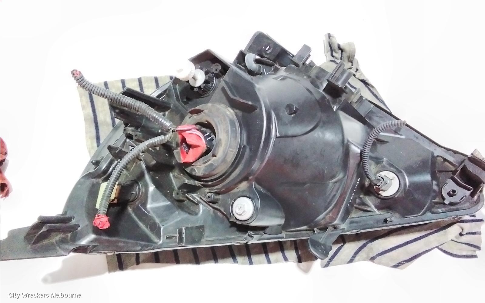 HONDA JAZZ RIGHT HEADLAMP, GD, 1.3 ENG, BLACK INSERT TYPE, LENS# 4944, 10/2004 - 09/2008 - Image 2