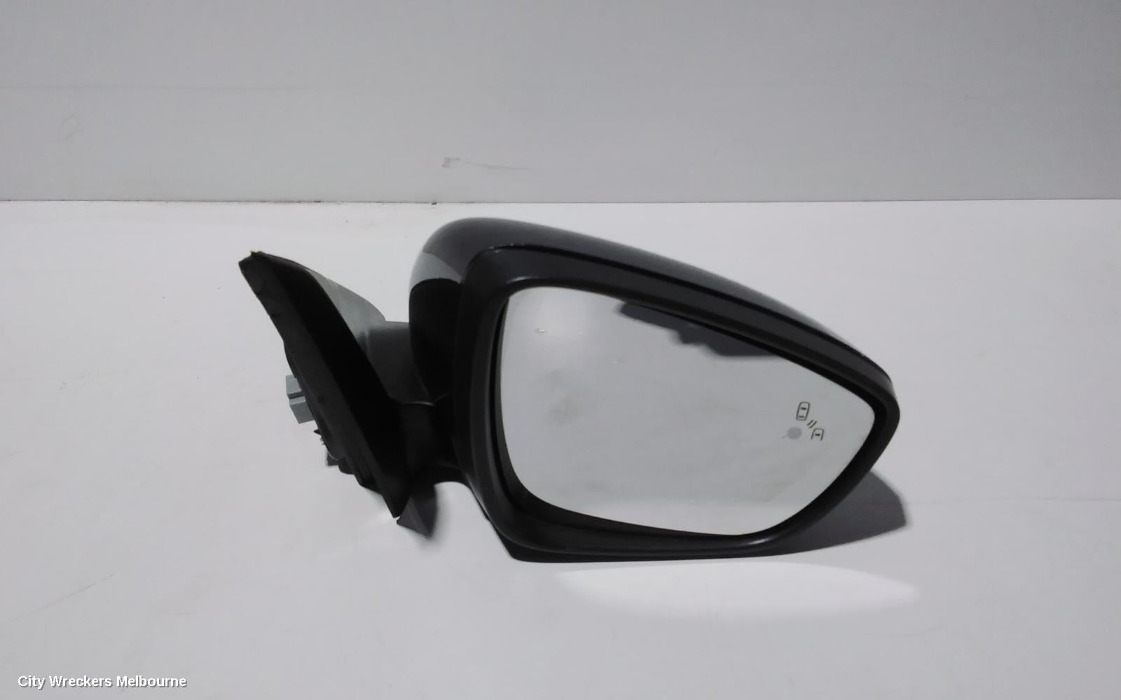 FORD FOCUS RIGHT DOOR MIRROR, SA, TITANIUM, POWER FOLD, W/ BLIND SPOT TYPE, 10/2018 - 12/2020 - Image 1