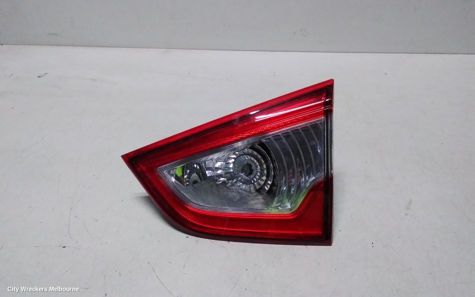 SUZUKI S-CROSS REAR GARNISH, JY, TAILGATE LAMP (RH SIDE), NON LED TYPE, 09/2013 - 05/2022 - Image 1