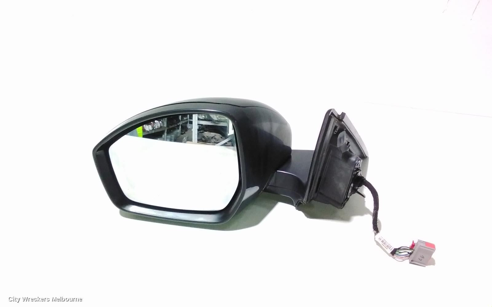 LAND ROVER RANGEROVER EVOQUE LEFT DOOR MIRROR, L538, NON MEMORY & NON BLINDSPOT TYPE, 09/2015 - 01/2019 - Image 1