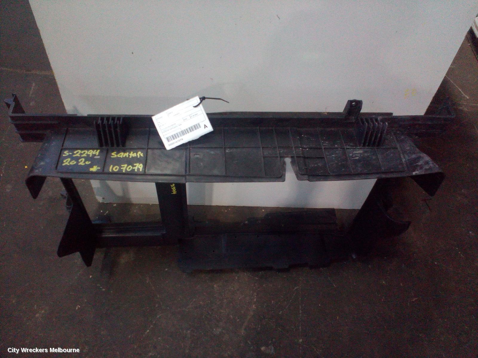 HYUNDAI SANTA FE, TM, 03/2018 - 10/2023, RADIATOR TOP PLASTIC TRIM: 107079 - Image 3